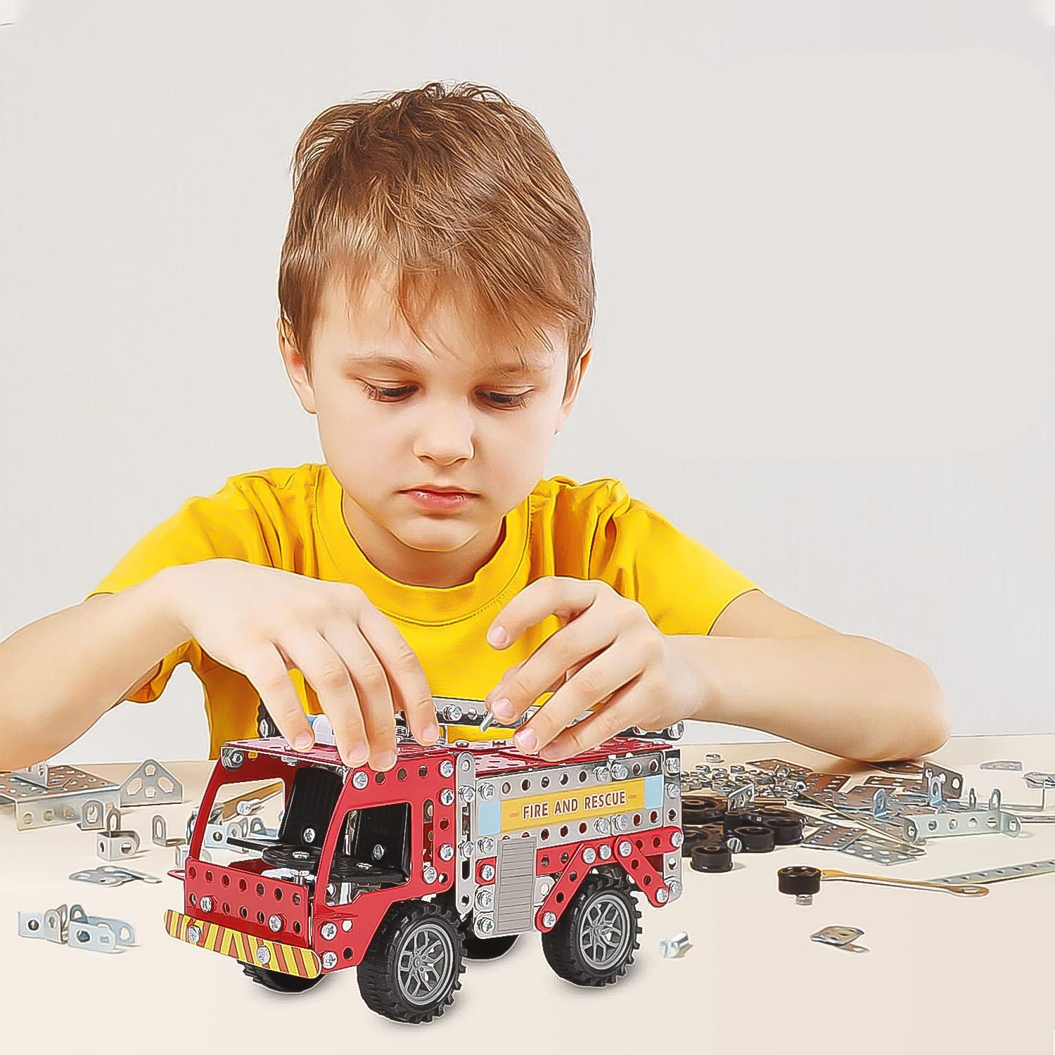 Metal Diy Fire Truck Building Blocks For Kids (Fire Truck  292pcs Of Truck Tool  1 Set) Metal Diy Fire Truck Building Blocks For Kids (Fire Truck  292pcs Of Truck Tool  1 Set)